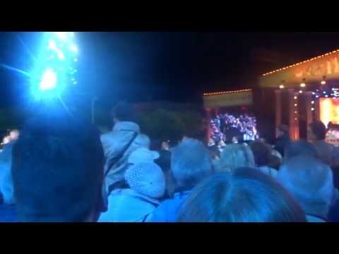 2016 07 14 optreden André Rieu, Maastricht Vrijthof; Weense wals dansers tussen het publiek