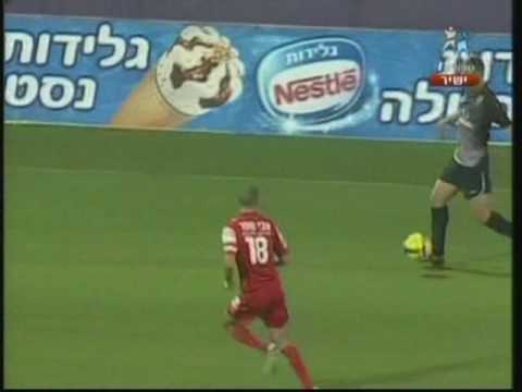 Douglas da Silva scores המבצע של דאגלס דה סילבה נגד ר"ג 26/12/09