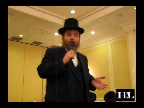 World Famous Badchen Pinky Weber Performing At A Wedding - Pt 1
