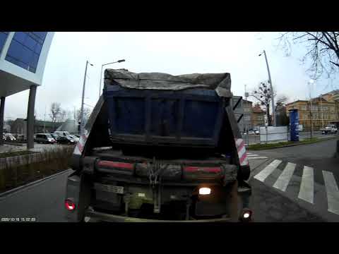 JSN-697 Egyszer csak elkezd rám tolatni - Suddenly they start to reverse on me