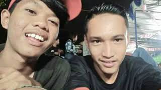 Download lagu Sill Bocor - Semangat Kawan (KRTH FAMIGLIA) mp3 Download lagu Sill Bocor - Semangat Kawan (KRTH FAMIGLIA) mp3