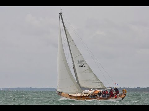 Camper and Nicholson Jolina Sloop Zahir - Classic Sailing Yacht For Sale