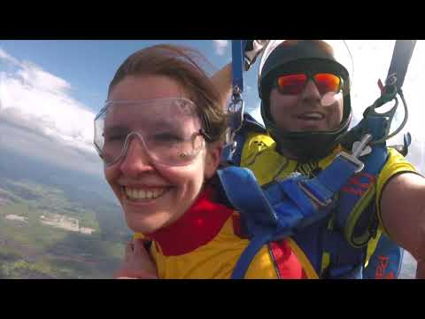 DZ Boro стрибок з парашутом