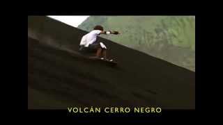 preview picture of video 'Sandboarding Volcan Cerro Negro'