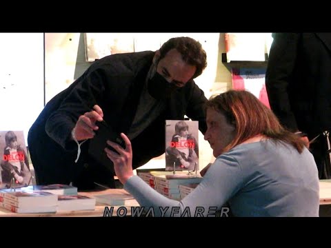 Anthony DELON: Ses selfies improbables avec ses fans. "Acrobaties & Fitch" au Festival du Livre 2022