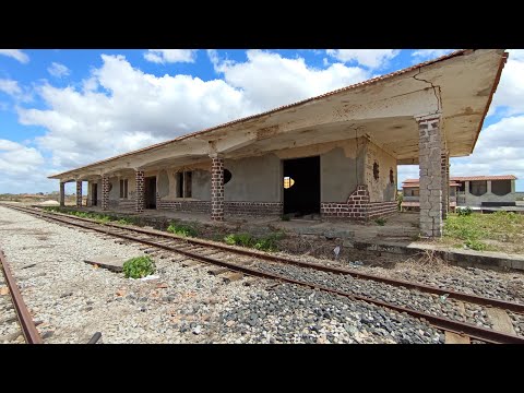 VLI: Antiga estação ferroviária em Lamarão Bahia ,alguns pontos com restauração e novos rebocos