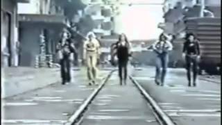 The Runaways - I Love Playin&#39; With Fire