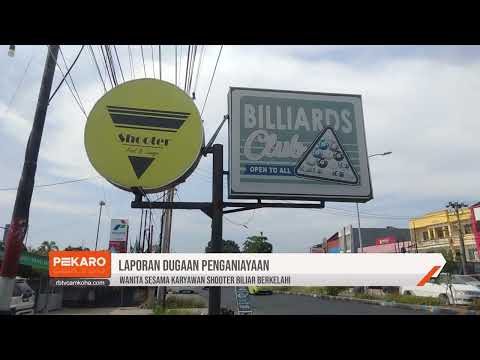 Wanita Sesama Karyawan Shooter Biliar Berkelahi