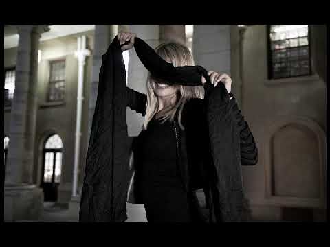 Commercial Coral Black Velvet Deutschland