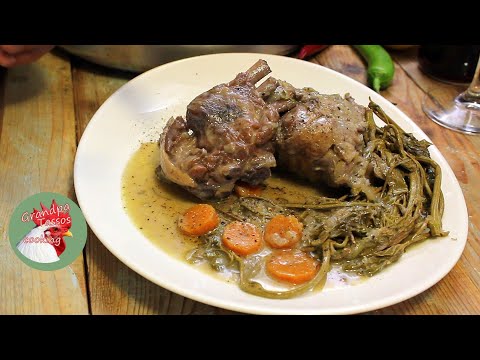 Κατσικάκι φρικασέ με βλαστούς κληματαριάς