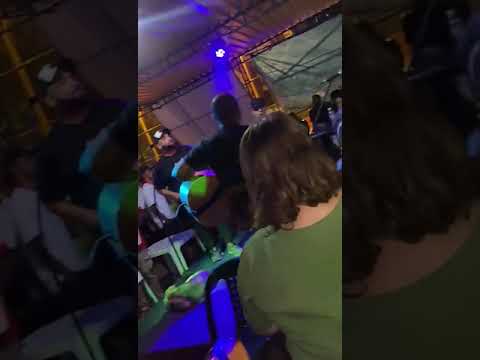 Um pouco do meu vídeo cantando(Gaab - Para - vai passar