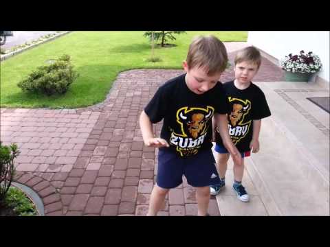 Dawid i Marcel - pierwsze kroki Młodych Żubrów