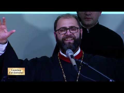 Grupul Psaltic Tronos al Catedralei Patriarhale - Ia sculați voi gazde mari @MihailBuca