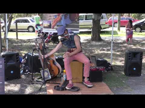Juzzie Smith | One Man Band | Byron Bay Markets 6th Sept 2015 - 2/