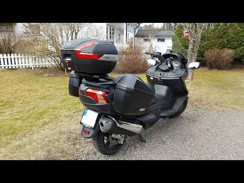 Suzuki Burgman 650 pannier holder for side cases Givi PL3104 Part 2