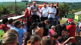 preview picture of video 'Natal Feliz em Cantagalo, promessa cumprida por Everson Konjunski e equipe'