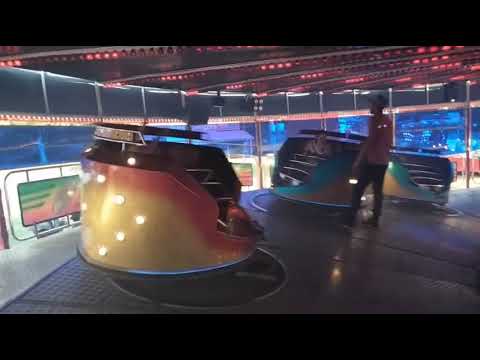 Spin'o'disc 2 waltzer onride. Philip Scarrott. Scarrotts fun fair