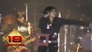 Download lagu Kotak - Sendiri (Live Konser Malang 04 November 2005) mp3