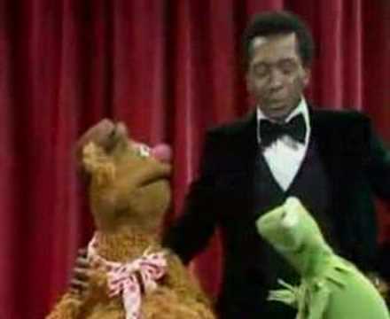 The Muppet Show - Kermit thanks Ben Vereen