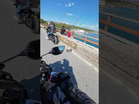 Kurt yazı geçirir ama yeşil ışık kırmızı ışık ￼#shorts #shortsvideo #motovlog #motorcycle