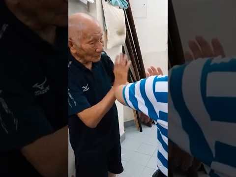 94-year-old Wing Chun Master in Hong Kong - Grandmaster IP Chun #chinesemartialart #wingchun