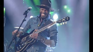 Kevin Davy White Is So &#39;Smooth&#39; | Live Show | The X Factor UK 2017