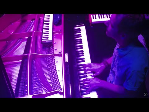 Jesse Fischer - Refuge feat. Sarah Elizabeth Charles & Irwin Hall (Live at Blue Note)