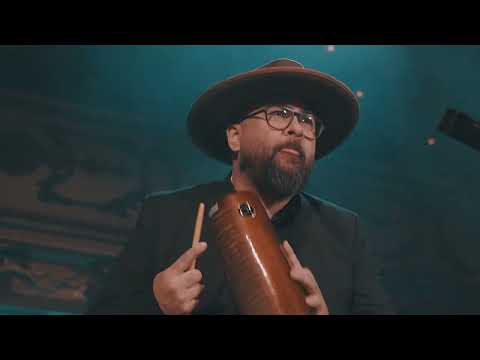 Camino al barrio + que lio by Afrolatinjam All Stars en Bongo Lounge - La Paloma