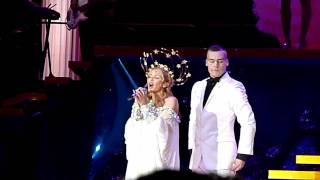 Kylie Minogue - Everything is beautiful @ Paris - Bercy 15.03.11