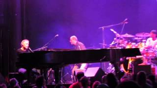 Bruce Hornsby and the Noisemakers, White Wheeled Limousine