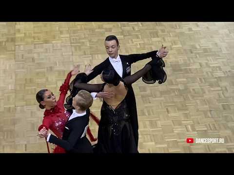 Slow Foxtrot | William Lauth - Julia Maria Scherer GER | Winter Dance Festival 2019