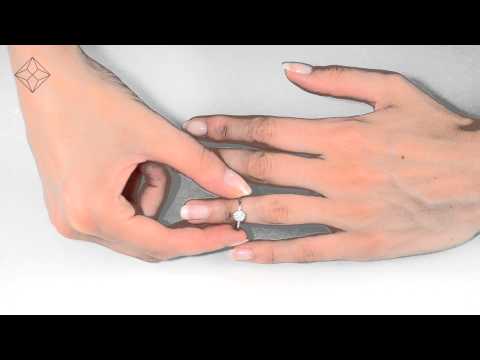 E5801 - Lovely 0.30ct Diamond and 9K White Gold Ring