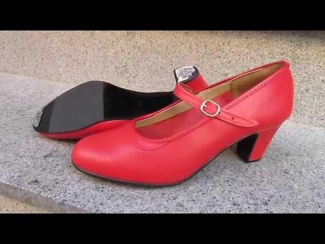 Vídeo relacionado con PASARELA - Zapatos Flamenco Mujer con Hebilla y Clavos Rojo Cuero Mujer Color: Rojo Talla: 40