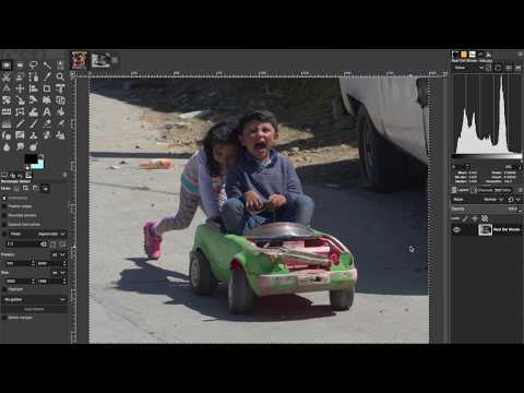 How to crop images using GIMP