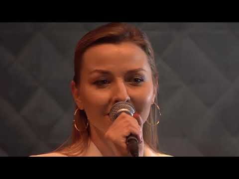 Tu jest mój dom - Anna Federowicz | koncert "Nas więcej łączy" - reż. Janusz Gast