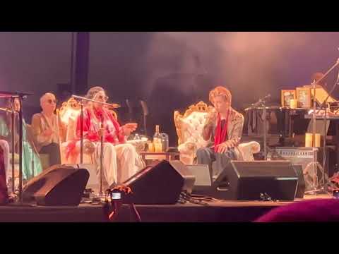 "Carey" - Joni Mitchell w/ Brandi Carlile + Joni Jam - Gorge Amphitheatre - June 10, 2023