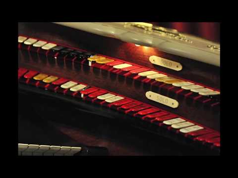 The Voice of Mighty Wurlitzer Opus 1824