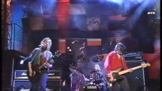 Juliana Hatfield - Spin The Bottle - John Stewart Show &#39;94