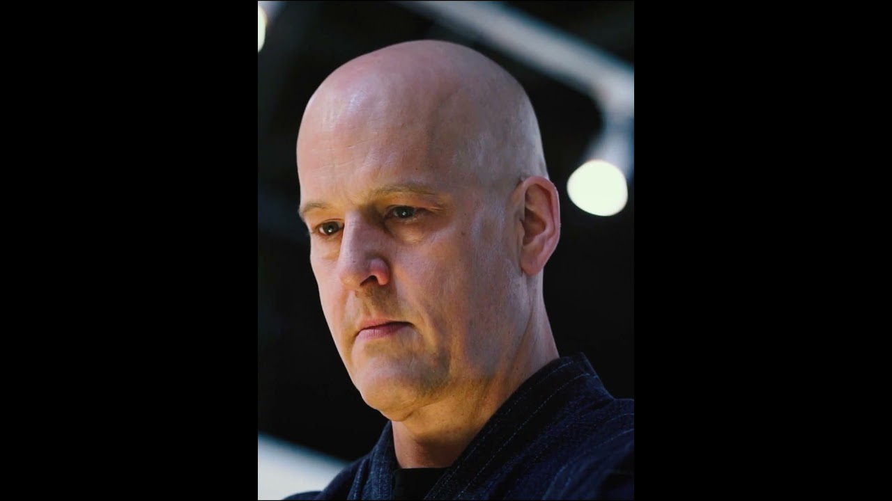 「軽井沢の熊野皇大神社の24平方メートルの天井画を制作しています。」24 sq. meter painting for the KumanoKotai Shrine in Karuizawa.