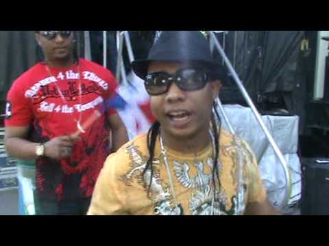 BACKSTAGE CON PETER PANA Y FLAMA EN EL FESTIVAL DE MERENGUE 2009