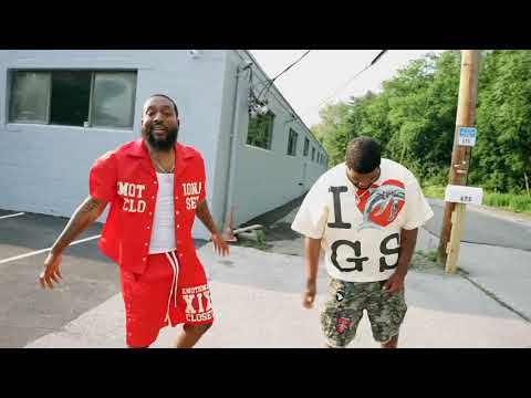 The Hoodies - Bout It Bout It (Prod. Buckroll)