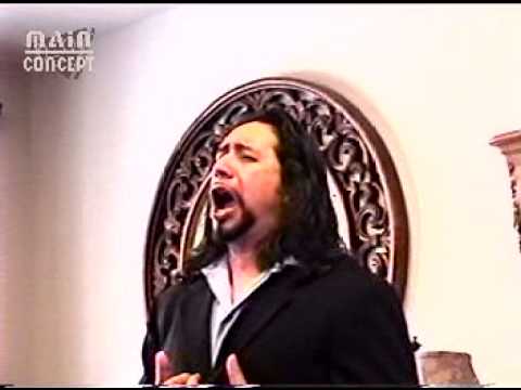 Luis Ledesma sings Gitano at a Private Party March 6, 2007