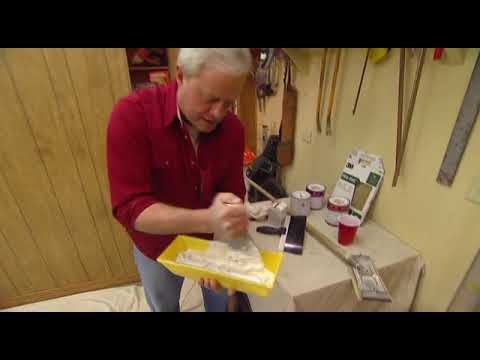 How to Fill in Grooves in Paneling Before Painting