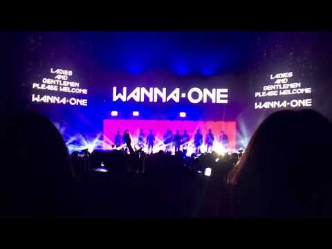 Burn It Up Part 1/3 WANNA ONE : The World in Atlanta 180702