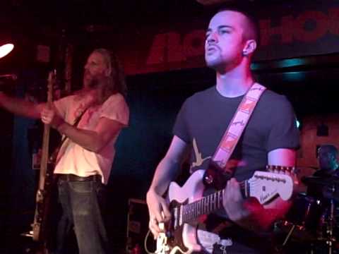 Thumbnail for Them Is Me - Roadhouse part 5. by Reef (band)