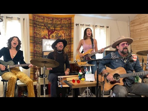 MADAM RADAR- Hands [NPR Tiny Desk Contest 2022]
