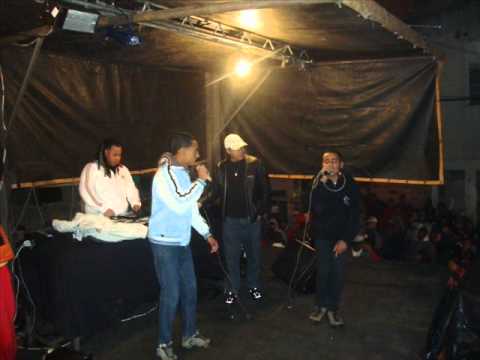 Mc Jeffinho e Mc Wetinho - REVOLTA DOS MENOR.