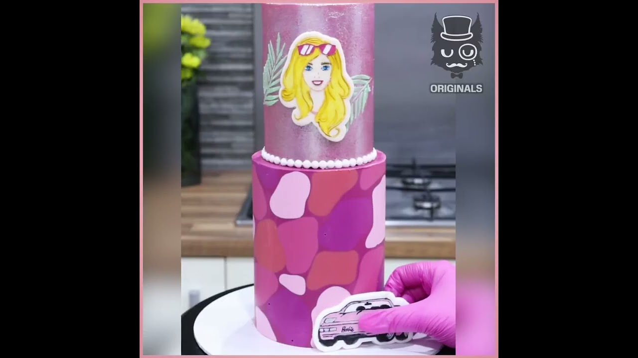 Look at this Gorgeous Barbie Cake ! 🎂🎀