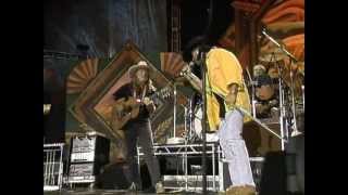 Billy Ray Cyrus with Willie Nelson - Tenntucky (Live at Farm Aid 1997)