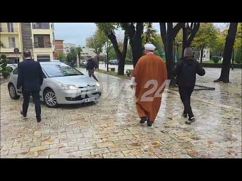Zgjidhet kriza e tabelës në Shkodër,pas përplasjes myftiu Imam Muhamed Sytari takohet me Benet Becin